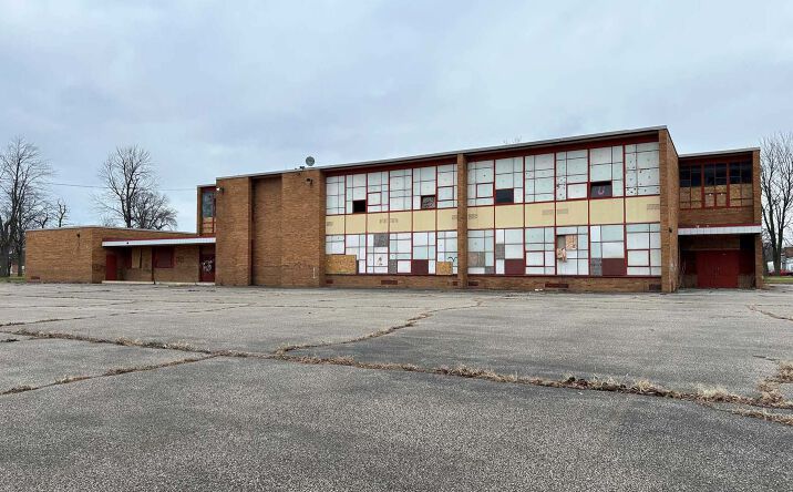 Pictures of Mixed Use property located at 1123 N Sherman St, Bay City, MI 48708 for sales - image #1