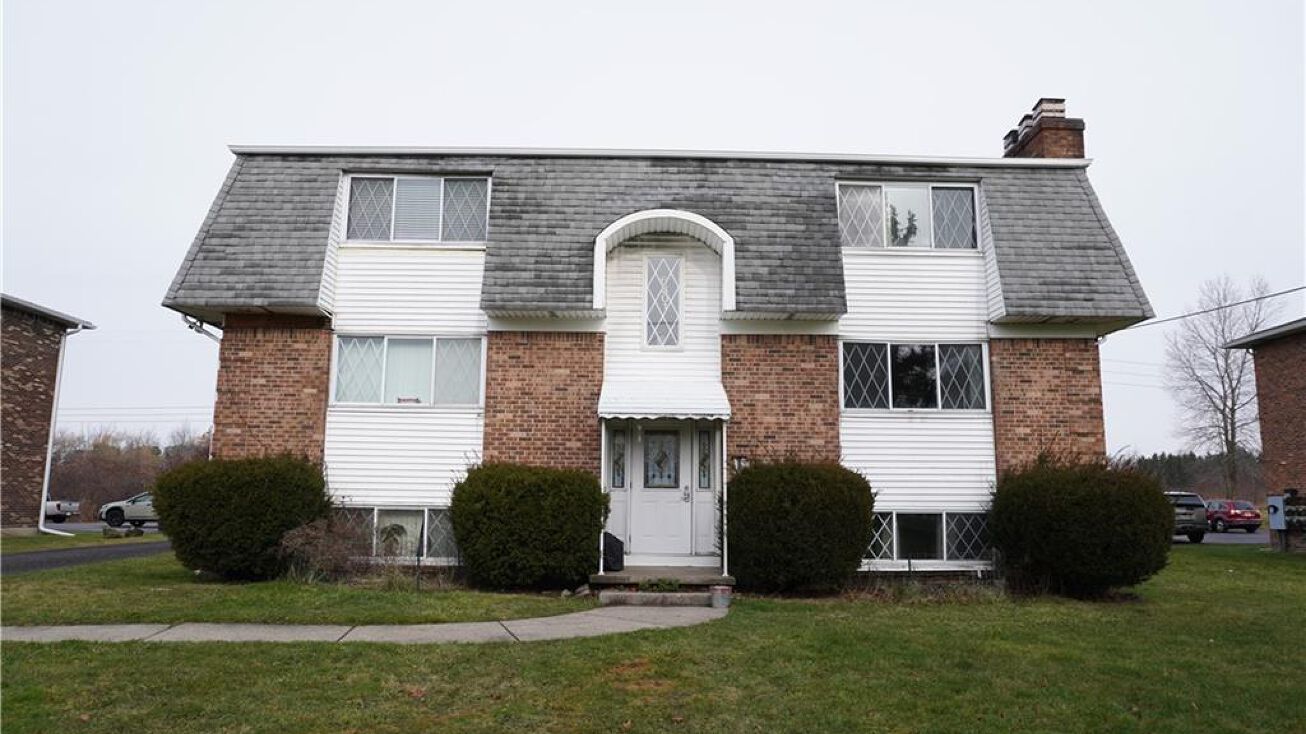 Robinson Rd Lockport NY, Lockport, NY 14094