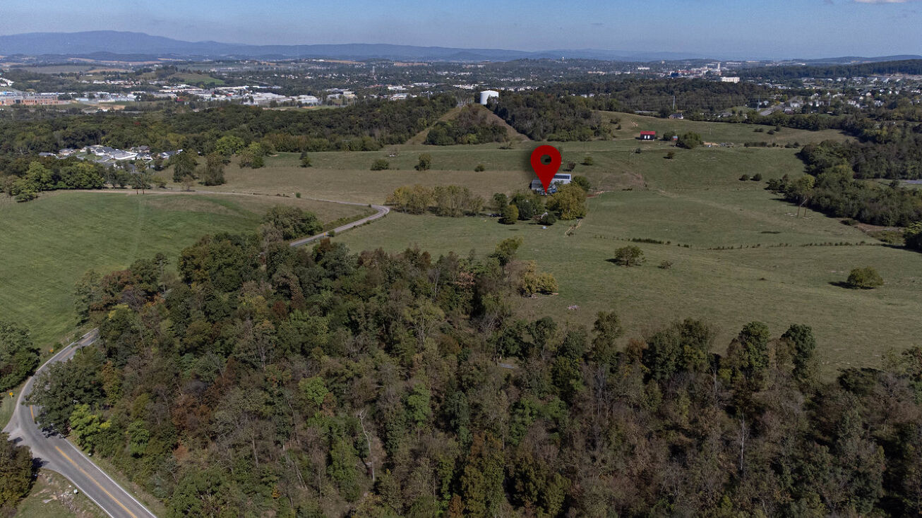 1583 Ridgedale Rd, Rockingham, VA 22801