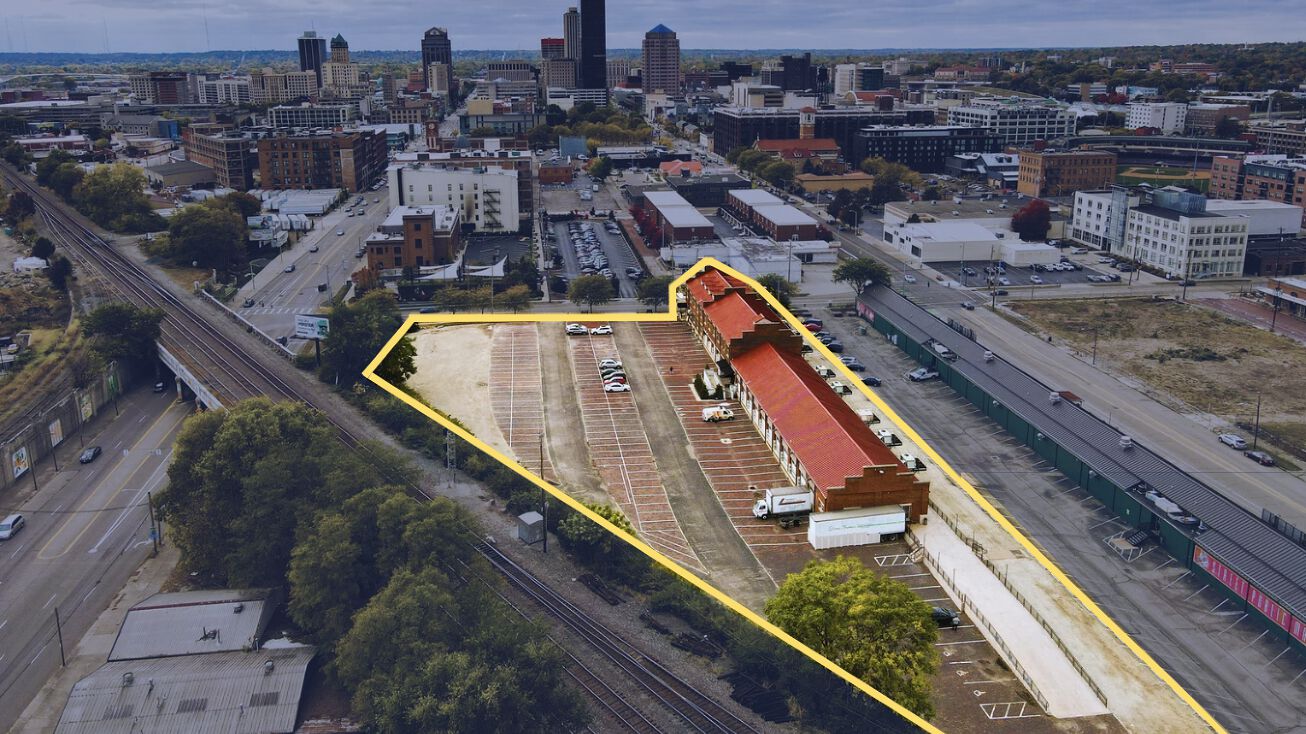 32 ster St, Dayton, OH 45402