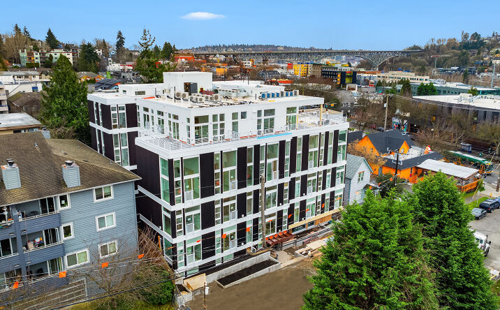 Pictures of Multifamily property located at 3620 Phinney Ave N, Seattle, WA 98103 for sales - image #1