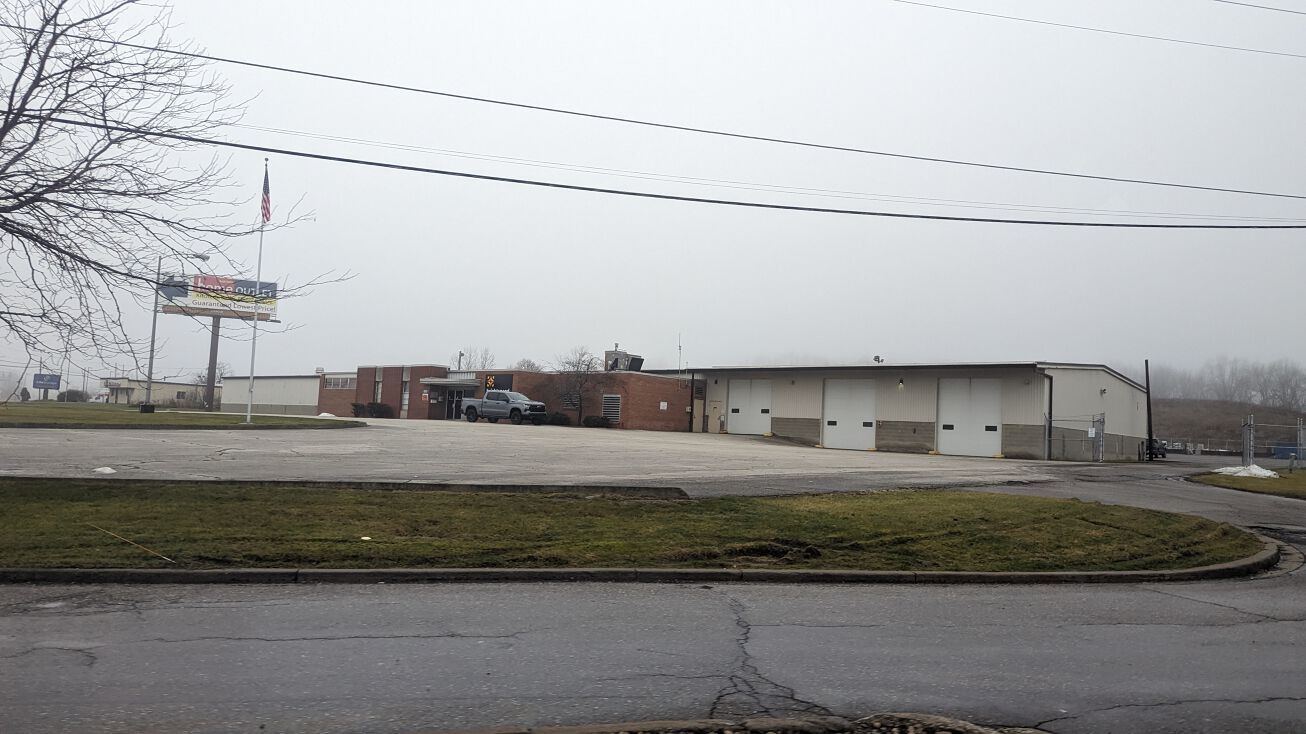 3801 Elm Rd, Warren, OH 44483