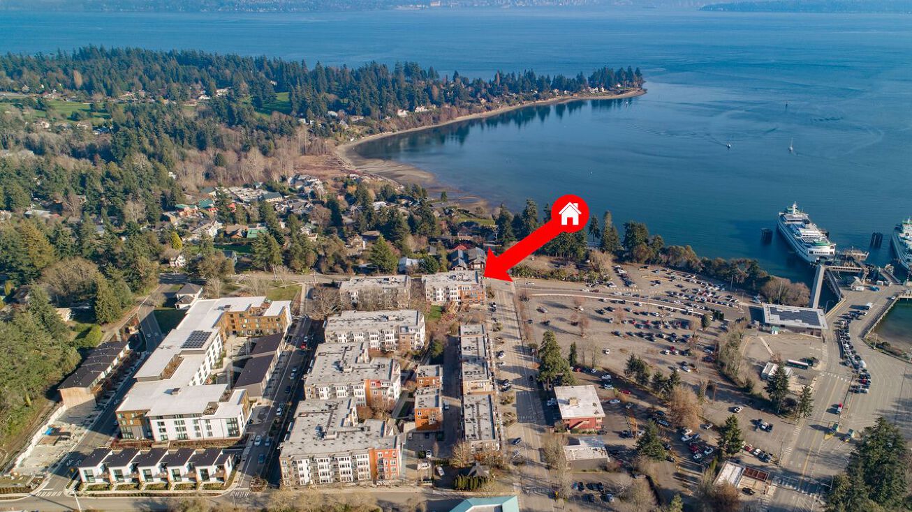748 Winslow Way E, Bainbridge Island, WA 98110