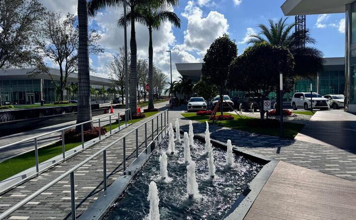 Pictures of Mixed Use property located at 1006 E Hallandale Beach Boulevard, Hallandale Beach, FL 33009 for sales - image #1
