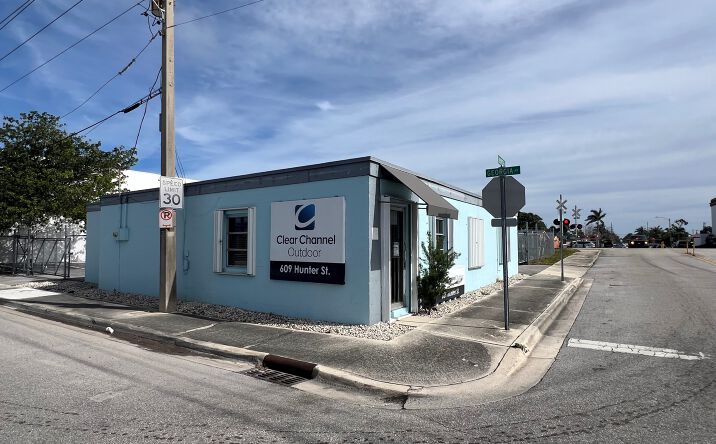 Pictures of Industrial property located at 609 Hunter St, West Palm Beach, FL 33405 for comps - image #1