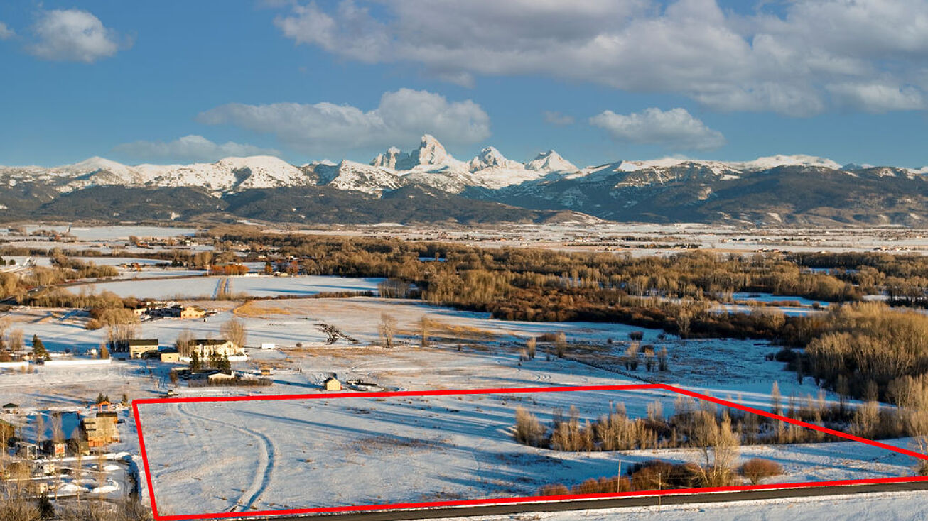 563 N 3000 W, Tetonia, ID 83452