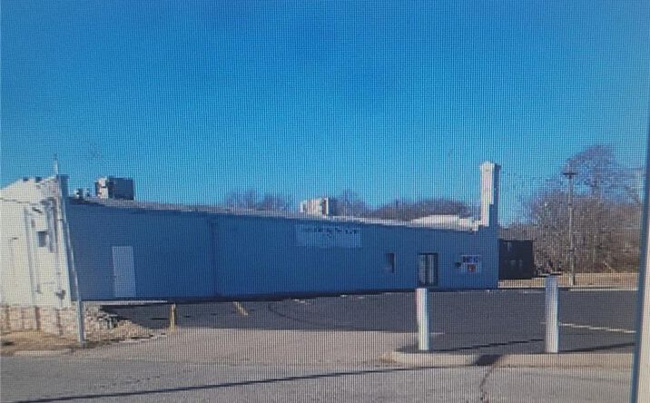 Pictures of Office, Retail, Special Purpose property located at 2201 Quindaro Boulevard, Kansas City, KS 66104 for sales - image #1