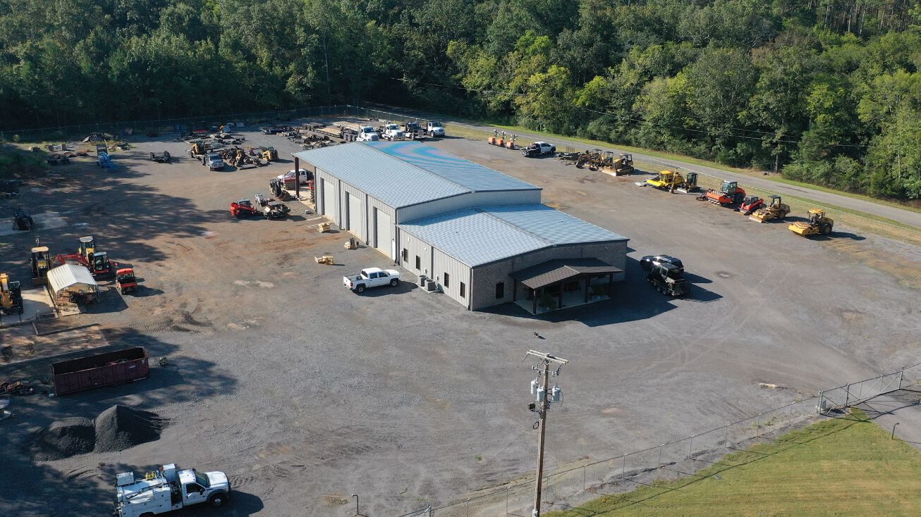 111 Holston Dr, Guntersville, AL 35976