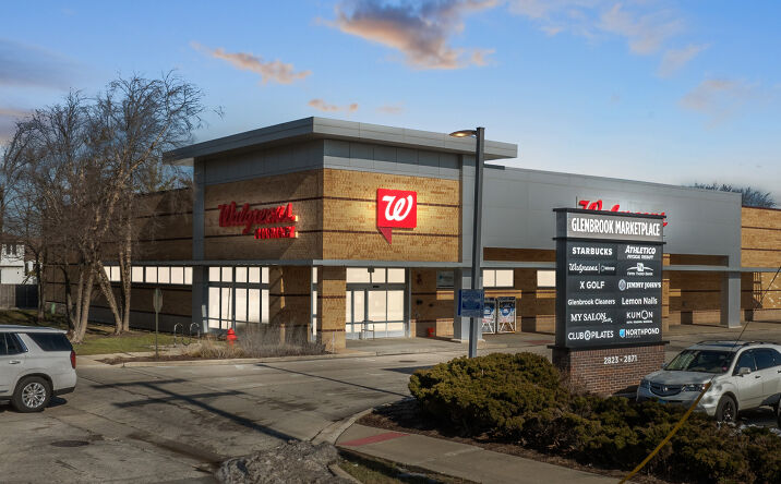 Pictures of Retail property located at 2871 Pfingsten Rd, Glenview, IL 60026 for sales - image #1