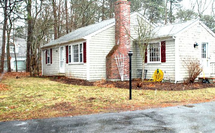 Pictures of Office property located at 278 Pitchers Way, Barnstable, MA 02601 for comps - image #1