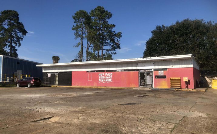 Pictures of Retail property located at 2321 E Simcoe St, Lafayette, LA 70501 for sales - image #1