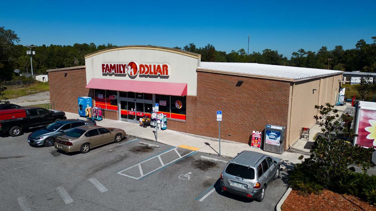 2682 Lee Rd, Lithia Springs, GA 30122