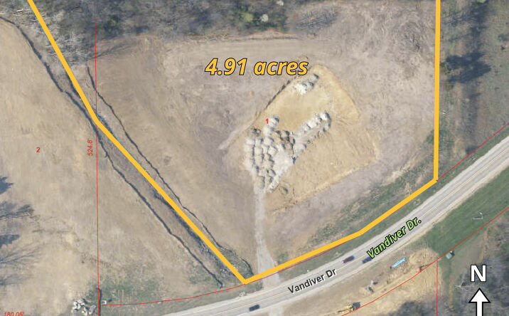 Pictures of Land property located at Vandiver Dr. (4.91 acres), Columbia, MO 65202 for sales - image #1