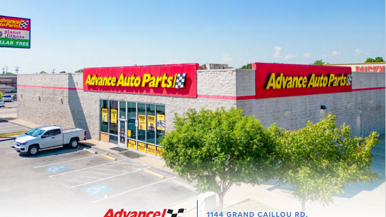 1144 Grand Caillou Rd, Houma, LA 70363