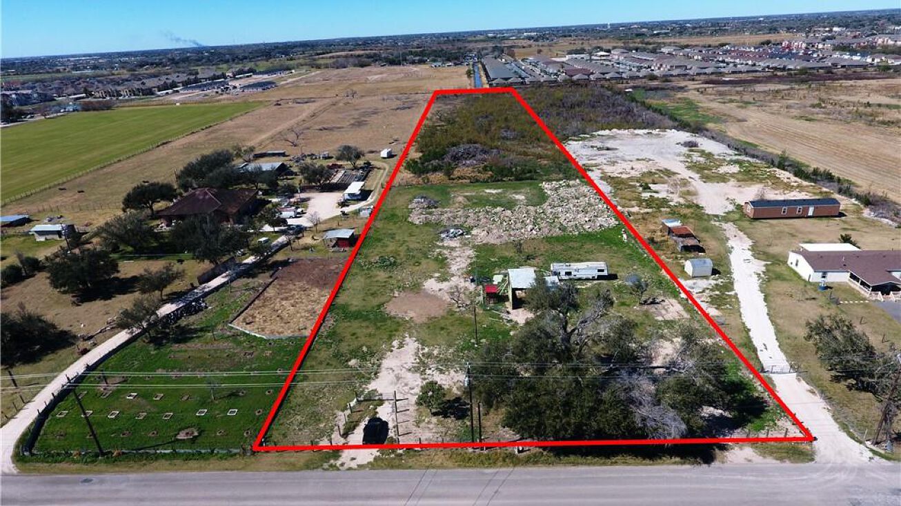 705 S Glasscock Boulevard, Alton, TX 78573