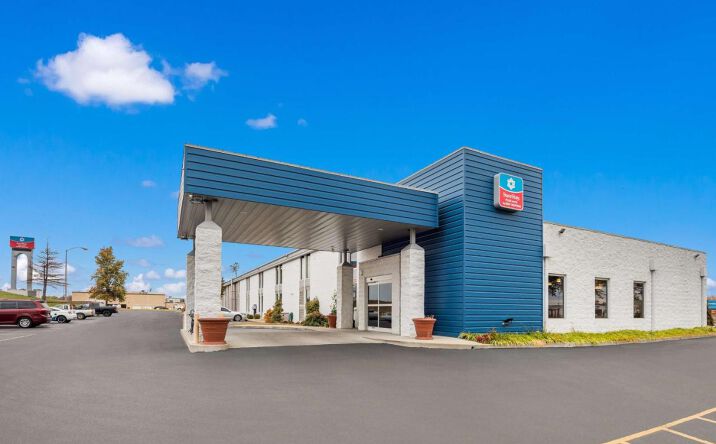 Pictures of Hospitality property located at 951 Wernsing Rd, Jasper, IN 47546 for sales - image #1