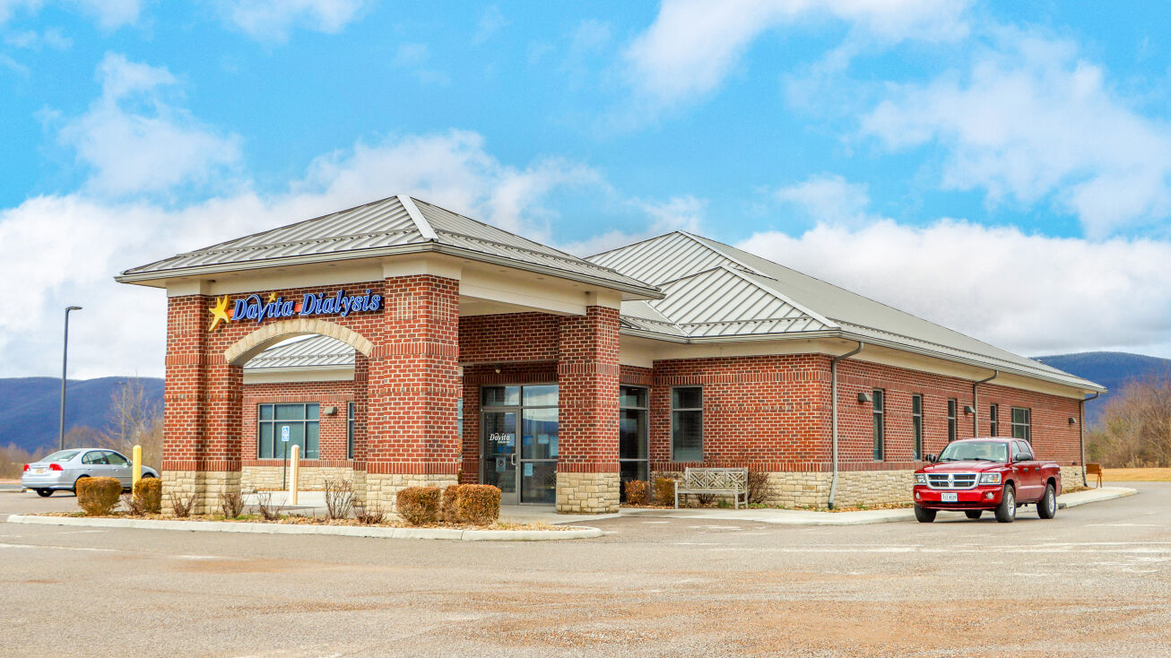 377 Boxwood Ln, Pearisburg, VA 24134