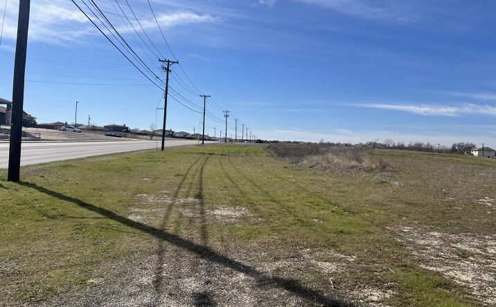 Pictures of Land property located at 5201 S W S Young Dr, Killeen, TX 76542 for sales - image #1