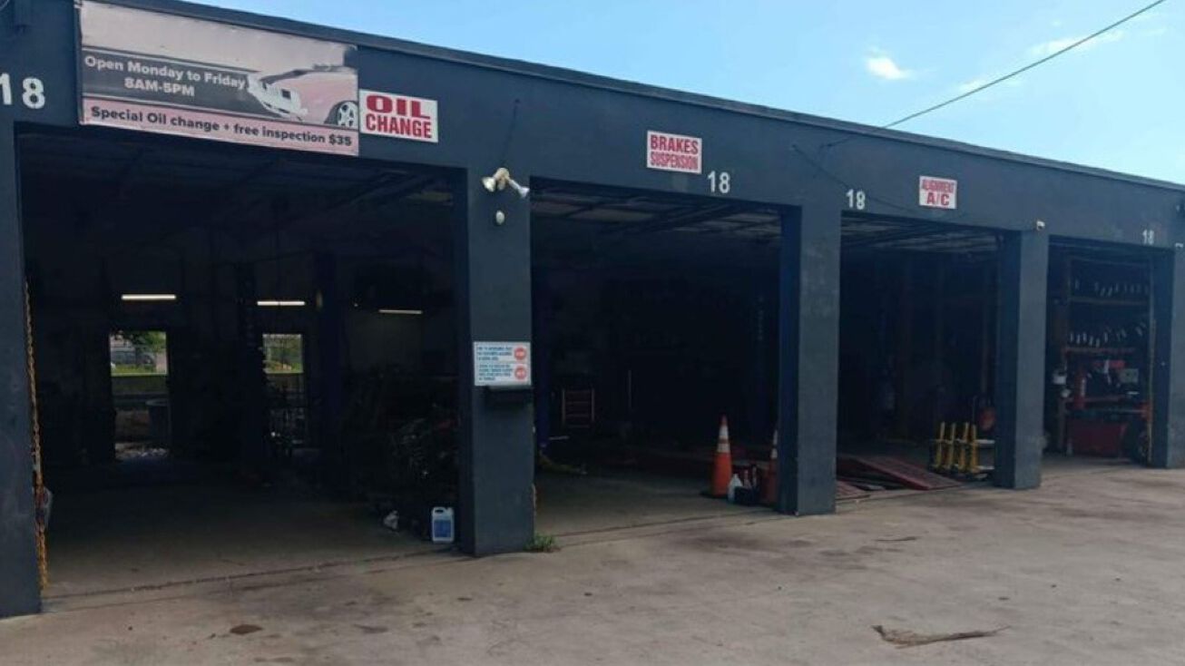 Pictures of Business for Sale property located at 6th Ave N, Lake Worth Beach, FL 33460 for sales - image #1