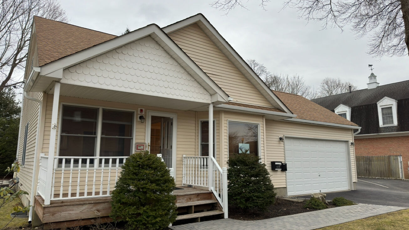 319 1st Ave, St James, NY 11780