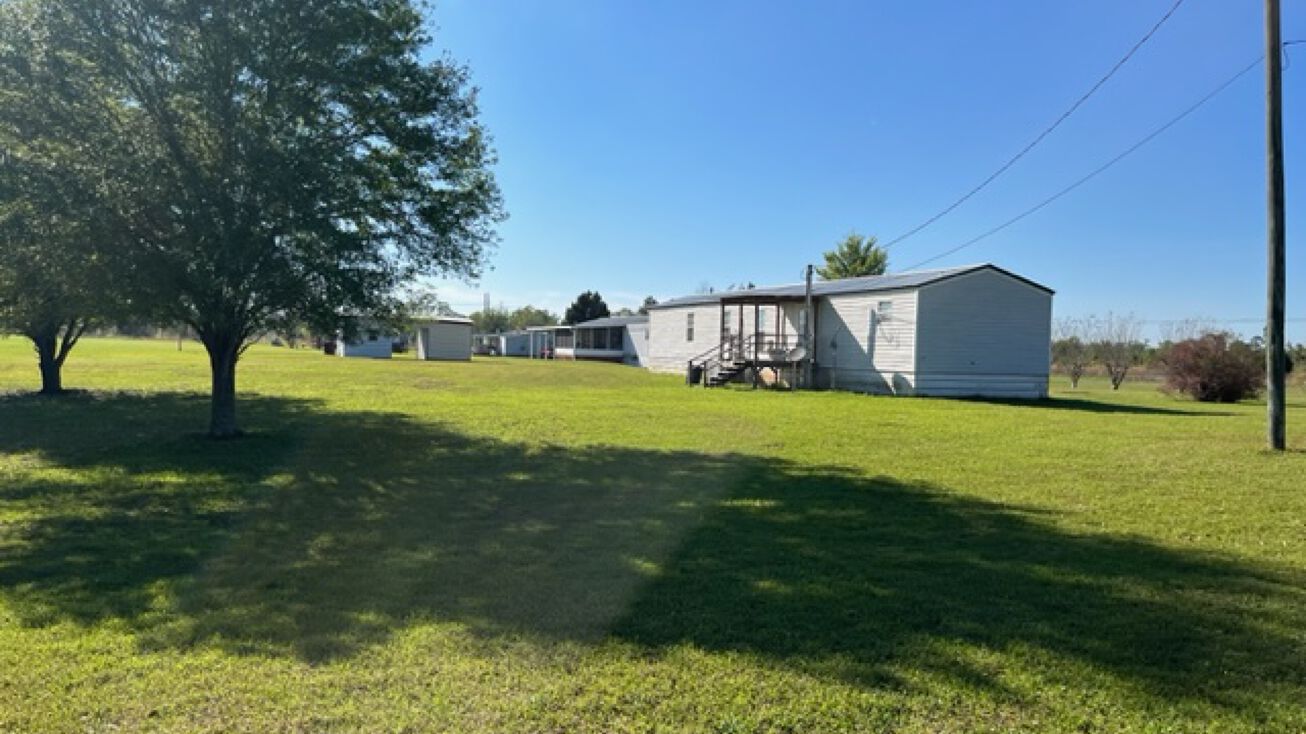 781 Brickyard Rd, Chipley, FL 32428