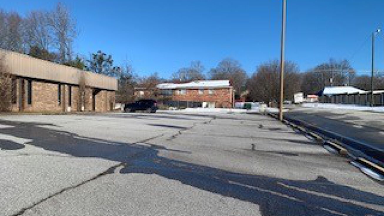 348 E Blackstock Rd, Spartanburg, SC 29301