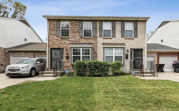 Pictures of Multifamily property located at 15401 - 15487 Meyers Rd, Detroit, MI 48227 for sales - image #1