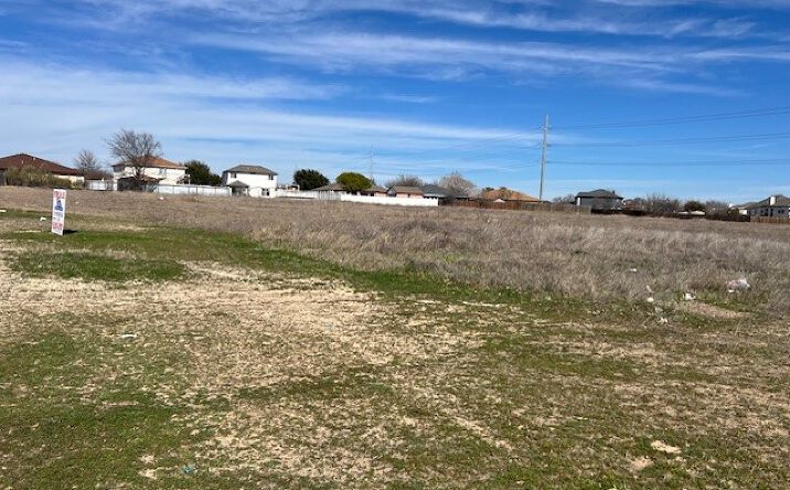 Pictures of Land property located at Illinois Ave, Killeen, TX 76543 for sales - image #1