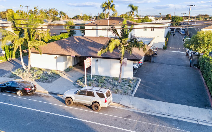 Pictures of Multifamily property located at 11500 Colima Rd, Whittier, CA 90604 for sales - image #1
