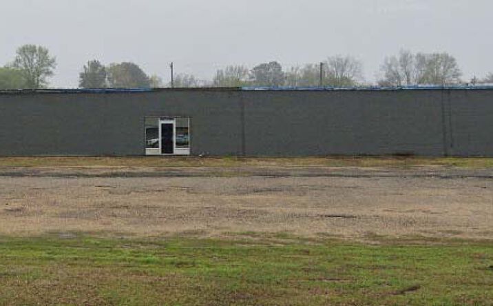 Pictures of Industrial property located at 701 W Central St, Warren, AR 71671 for sales - image #1