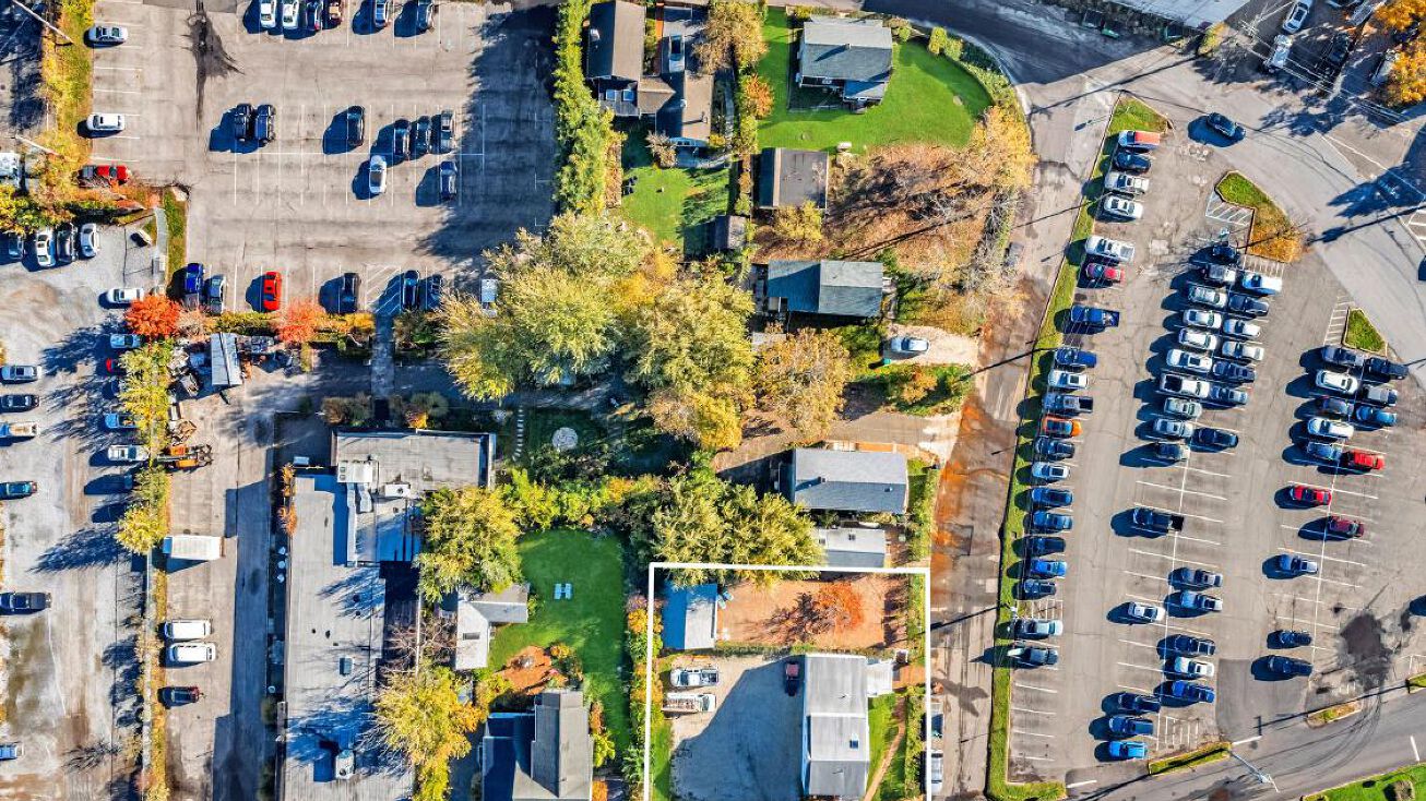 23 Bridge St, Sag Harbor, NY 11963