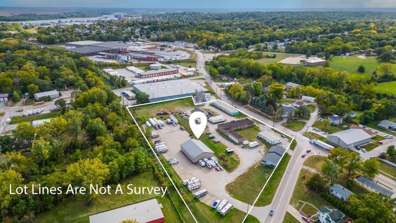 1631 Isett Avenue, Muscatine, IA 52761