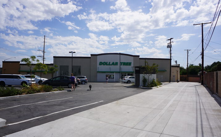Pictures of Retail property located at 2191 N Lakewood  Blvd, Long Beach, CA 90815 for comps - image #1