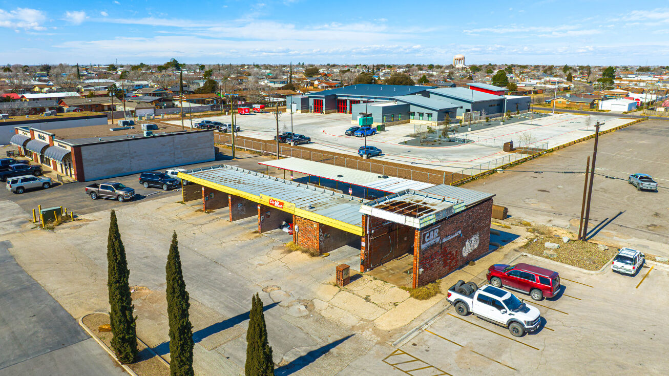 2143 E 42nd St, Odessa, TX 79762