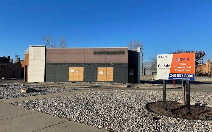 Pictures of Retail property located at 21640 Grand River Ave, Detroit, MI 48219 for sales - image #1