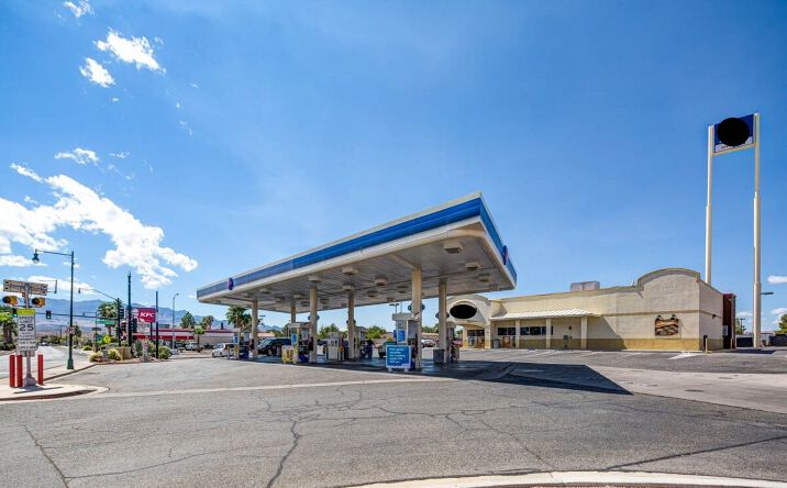 Pictures of Retail property located at 325 N Sandhill Blvd, Mesquite, NV 89027 for sales - image #1