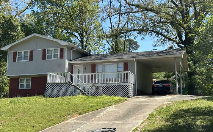 Pictures of Multifamily property located at 5368 Balboa Ave, Pinson, AL 35126, 7840 Williams St, Dixiana, AL 35126, 1153 Dogwood Ln, Birmingham, AL 35215, 413 15th Terrace Cir NW, Center Point, AL 35215, 305 Glade Rd E, Anniston, AL 36206, 711 E 7th St, Anniston, AL 36207, 4232 42nd St N, Birmingham, AL 35217 for sales - image #1