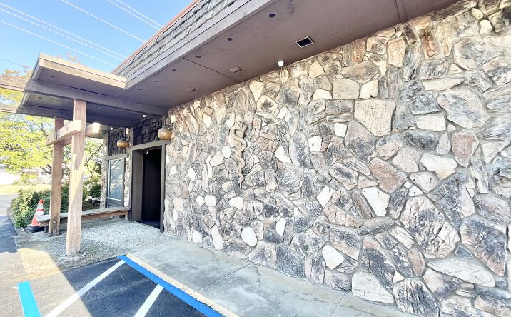 Pictures of Office property located at 408 Sunrise Ave, Roseville, CA 95661 for sales - image #1