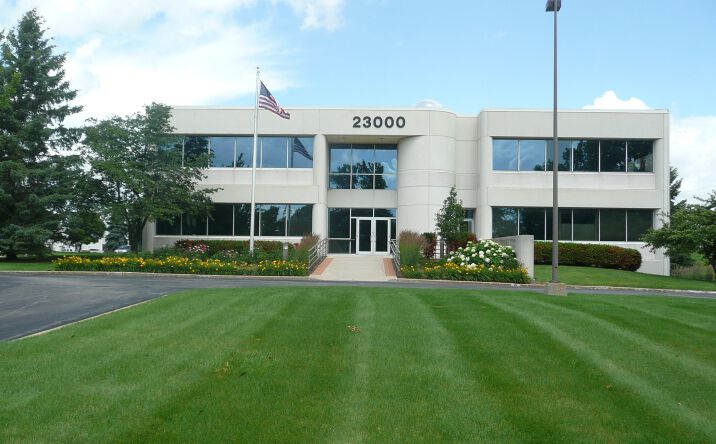 Pictures of Office property located at N28 W23000 Roundy Dr, Ste 301/Unit 1-202, Pewaukee, WI 53072 for sales - image #1