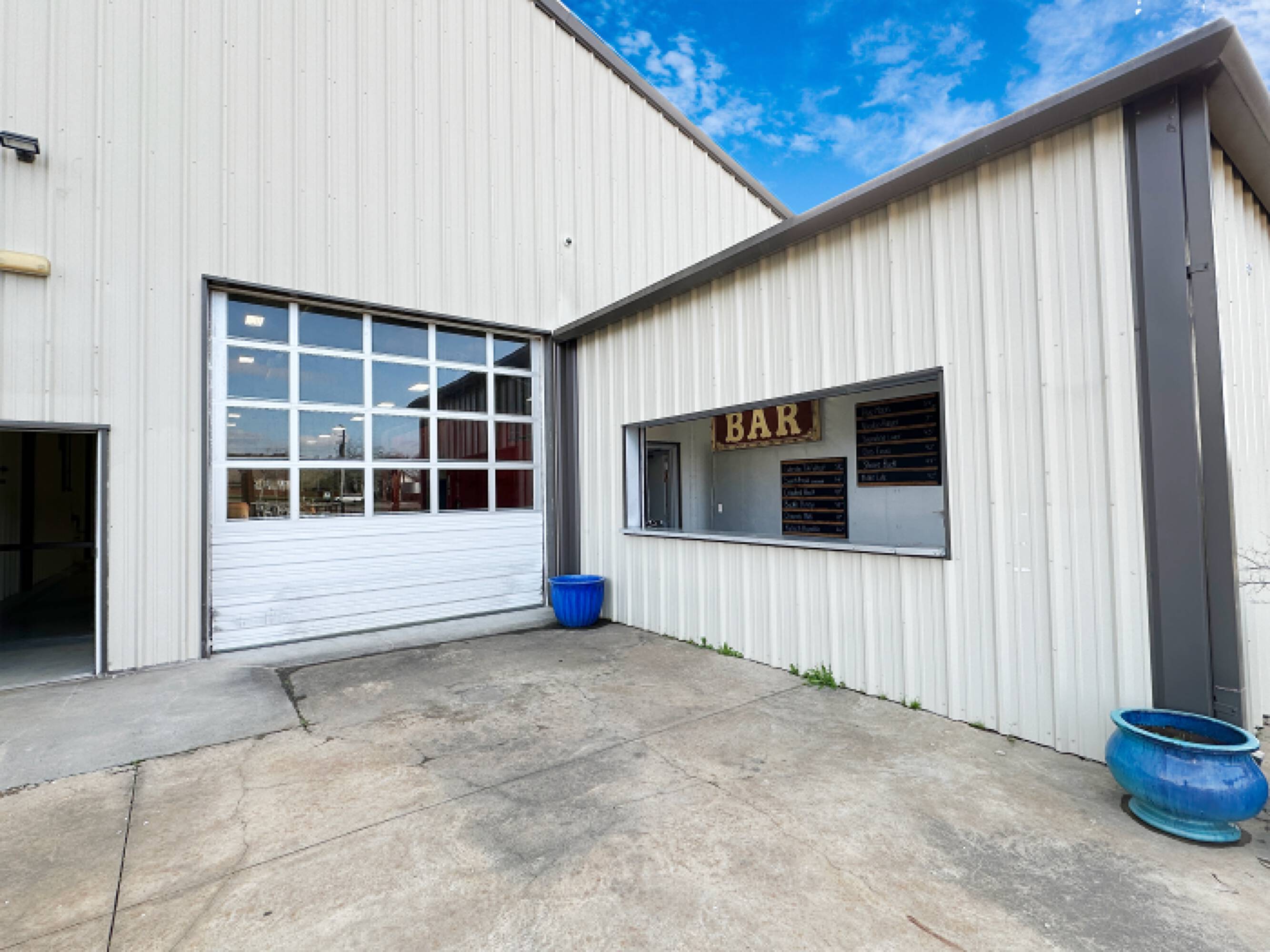 For Sale I 24,738 SF Specialty Facility