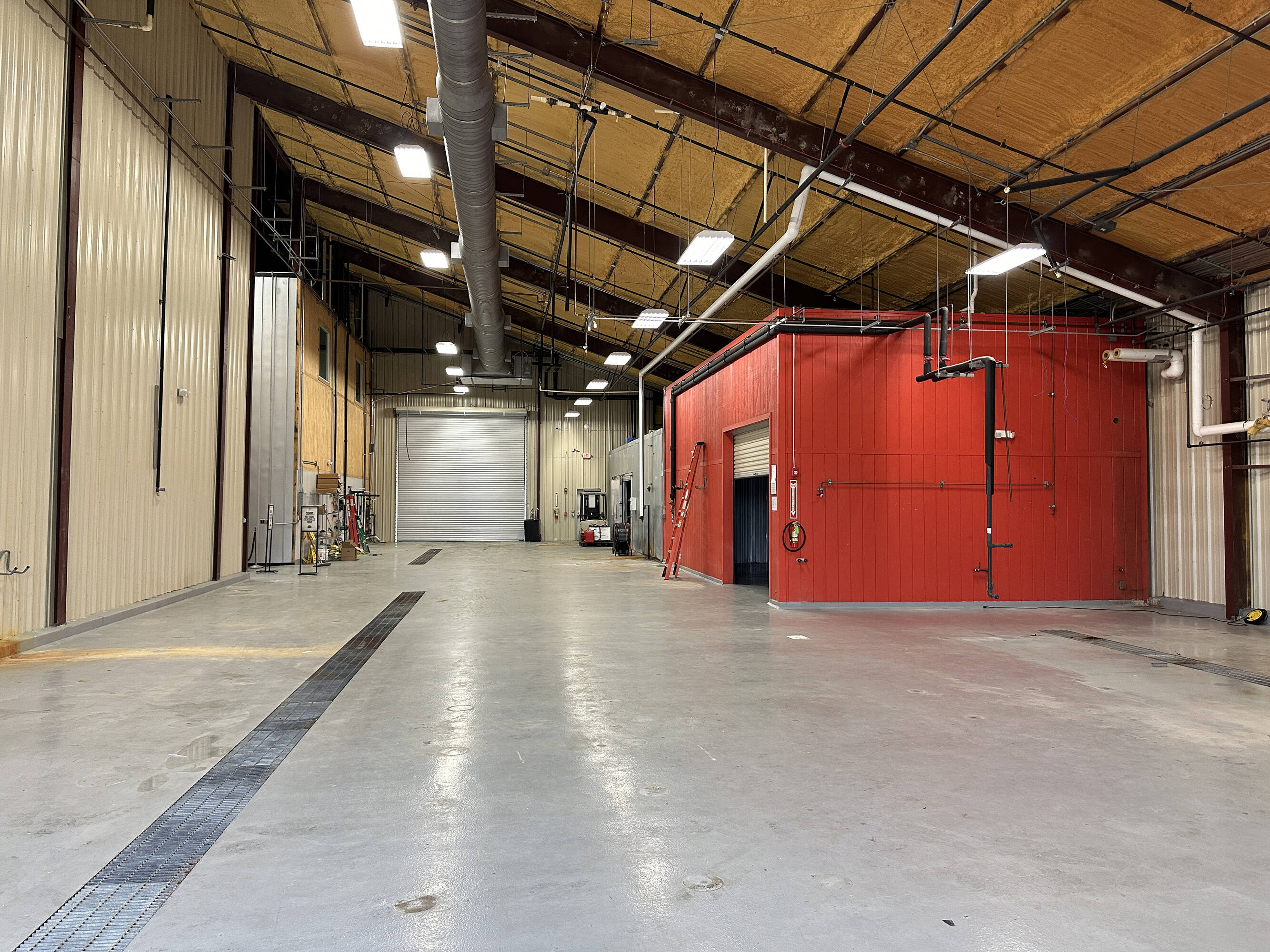 For Sale I 24,738 SF Specialty Facility