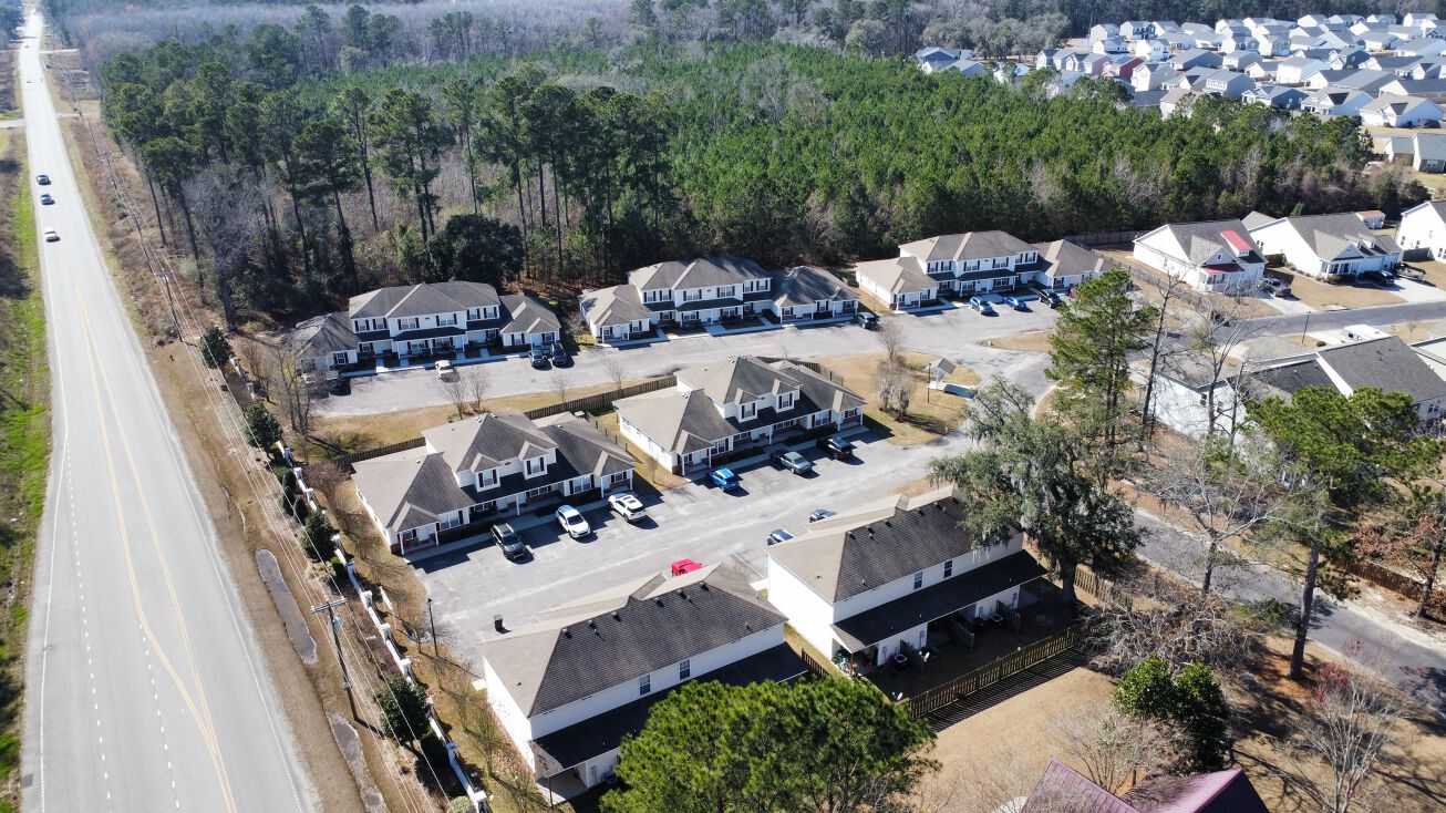 208 Sugarhouse Ct, Moncks Corner, SC 29461