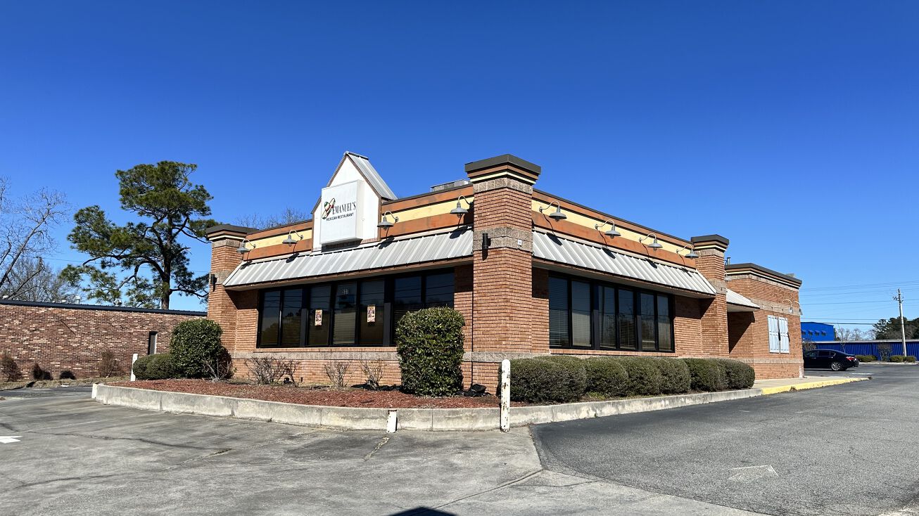 537 S Main St, Swainsboro, GA 30401