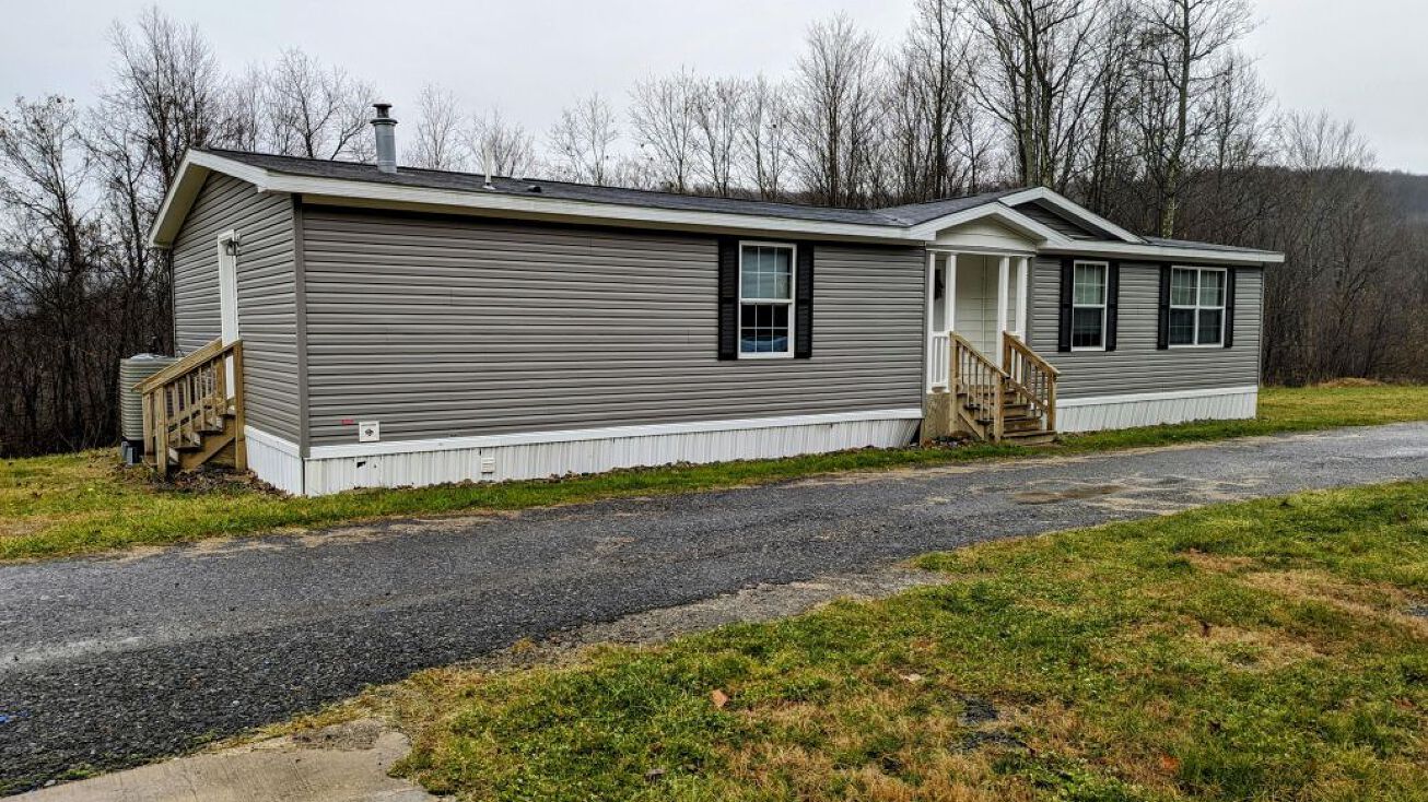 1058 6TH ST, Grampian, PA 16838