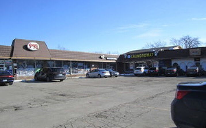 Pictures of Retail property located at 430-438 W 34th Street, Steger, IL 60475 for sales - image #1