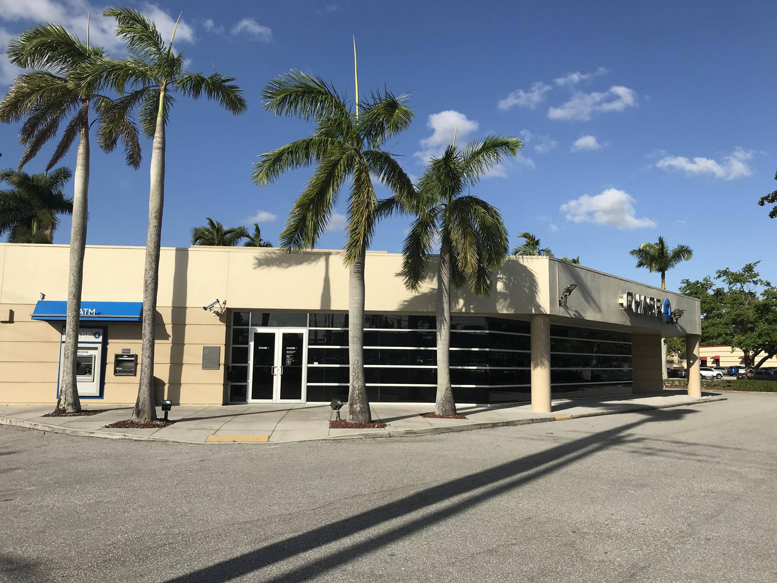 8851 Glades Rd, Boca Raton, FL 33434