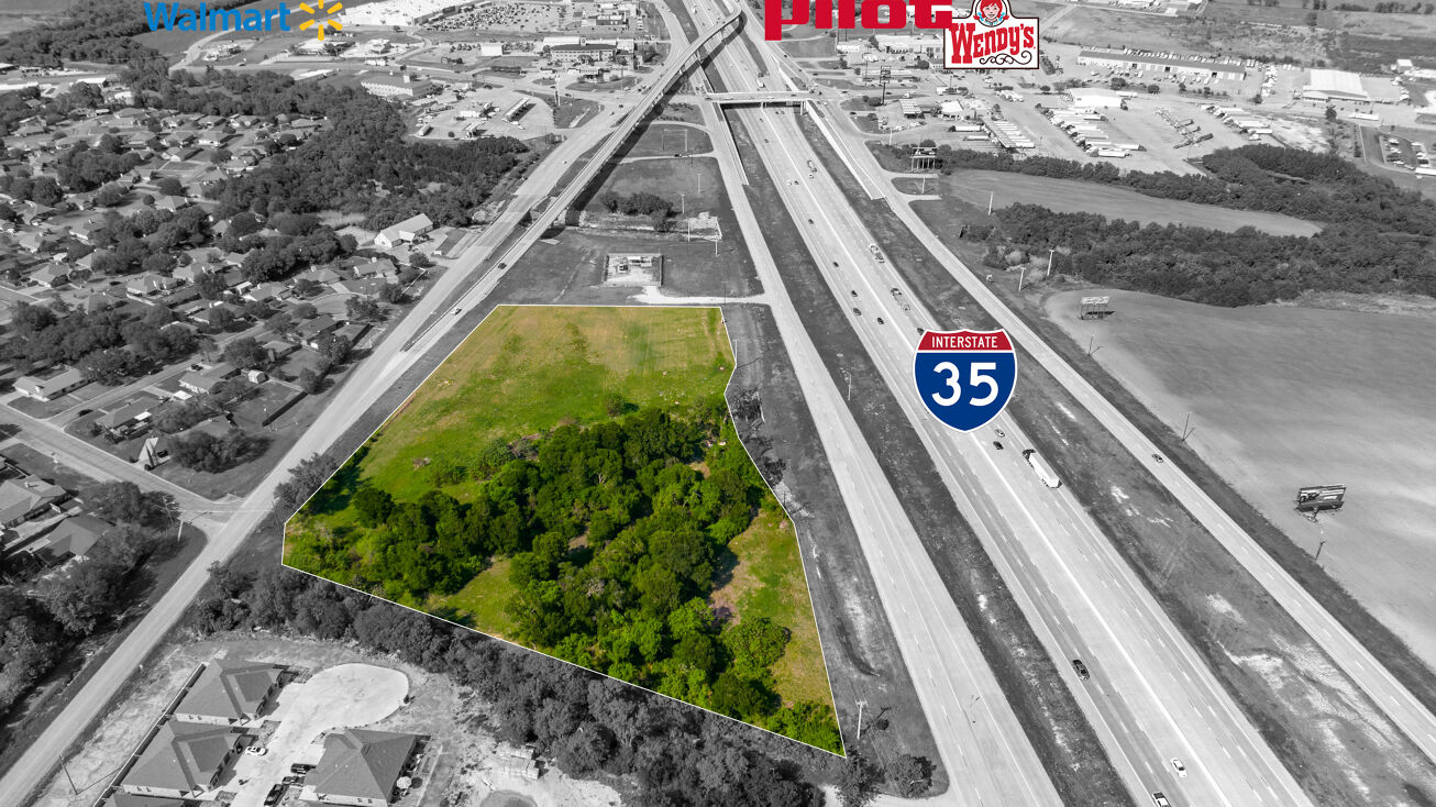 I35, Hewitt, TX 766443