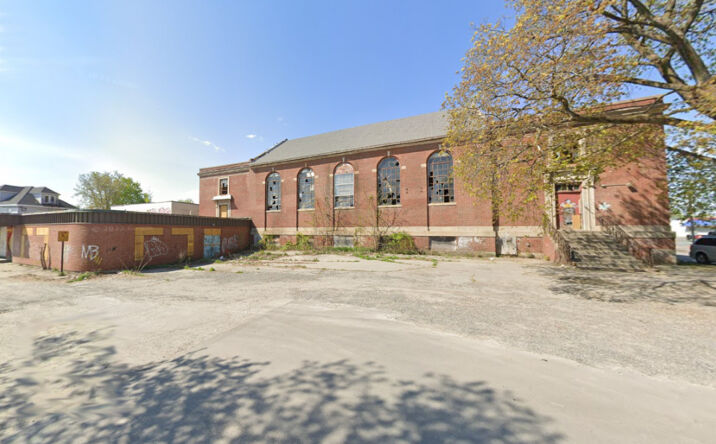 Pictures of Retail property located at 6 Main Pl, Waterville, ME 04901 for sales - image #1