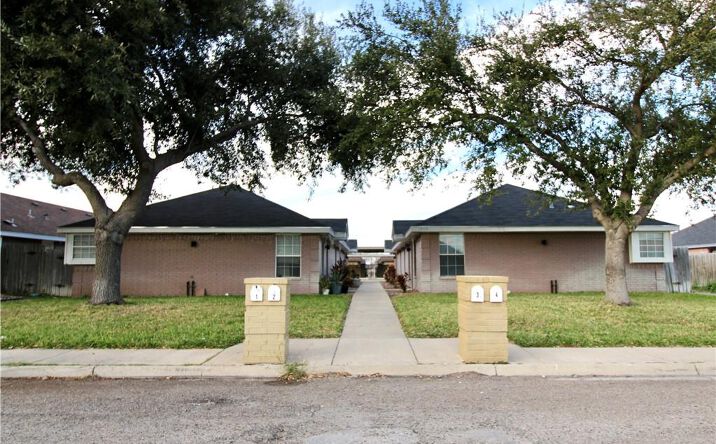Pictures of Multifamily property located at 1909 Agua Fina Avenue, Edinburg, TX 78541 for sales - image #1