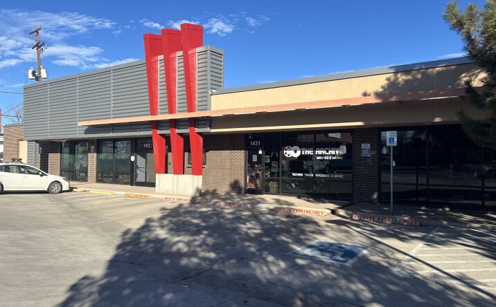 Pictures of Retail property located at 1421 Dayton St, Aurora, CO 80010 for comps - image #1
